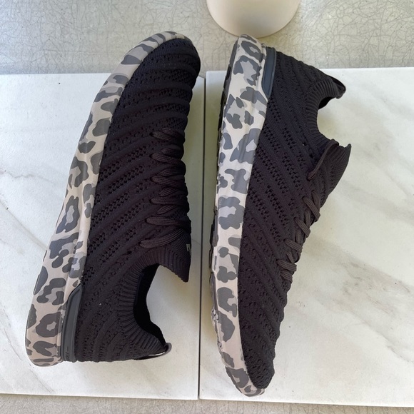 APL ATHLETIC PROPULSION LABS women TECHLOOM WAVE IN BLACK/Asteroid /Leopard 
9.5 - Picture 14 of 16